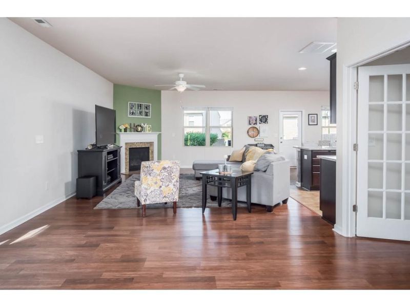 306 Wallington, Mebane, NC 27302