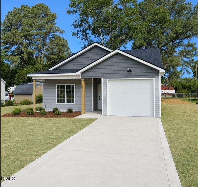 306 Washington Ave, Dunn, NC 28334