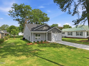 306 Washington Ave, Dunn, NC 28334