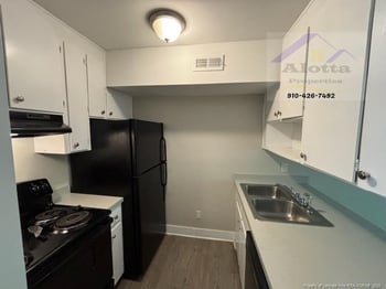 306 Wheel Hollow Trl, Sanford, NC 27330