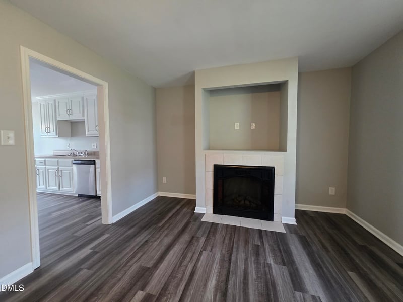 306 Whitehall Ct, Clayton, NC 27520