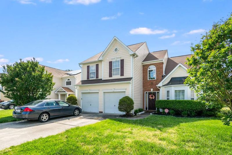 306 Winward Pointe Dr, Durham, NC 27703
