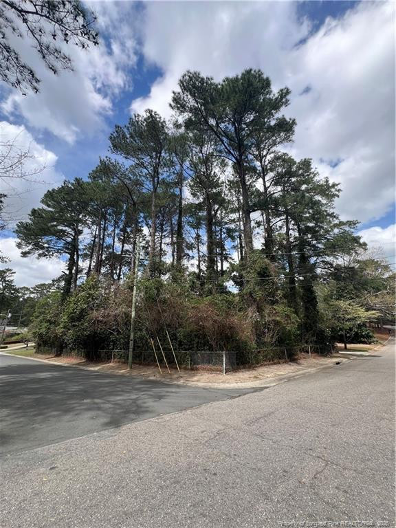 306 Woodcrest Rd, Fayetteville, NC 28305