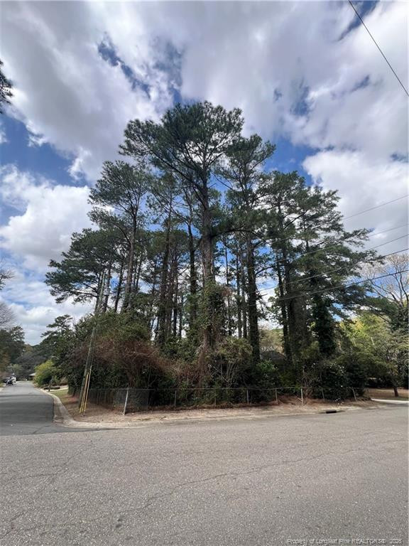 306 Woodcrest Rd, Fayetteville, NC 28305