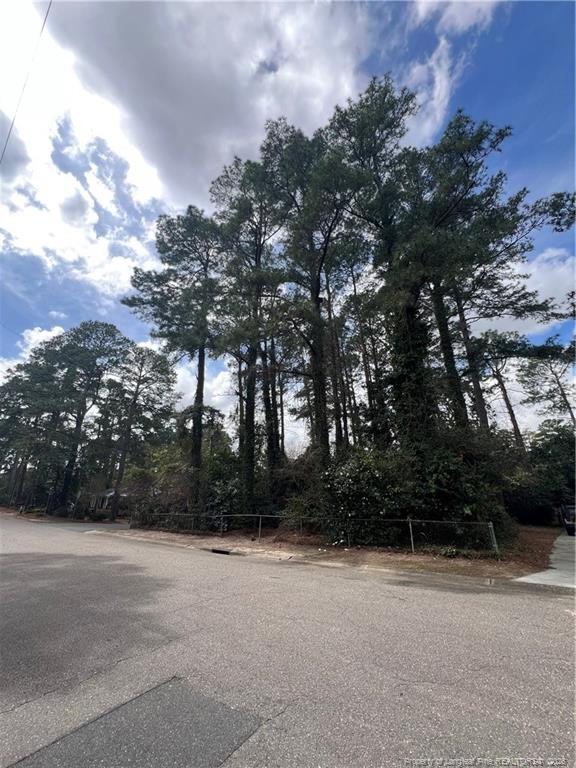 306 Woodcrest Rd, Fayetteville, NC 28305