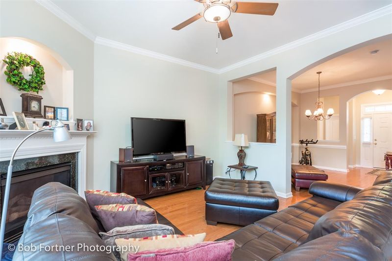 3063 Imperial Oaks Dr, Raleigh, NC 27614