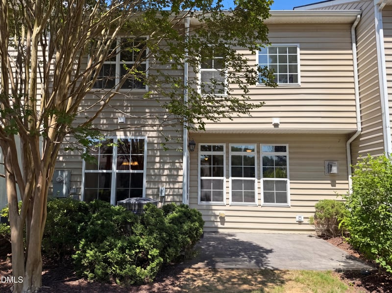 3064 Imperial Oaks Dr, Raleigh, NC 27614