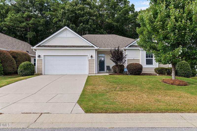 3065 Willow Ranch Dr, Fuquay Varina, NC 27526