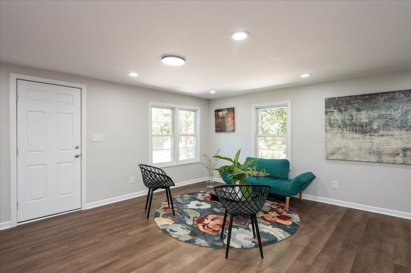 3068 Lake Dr, Durham, NC 27704