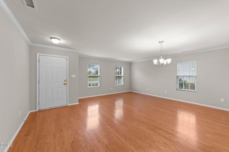 3069 Buttonwood Ln, Clayton, NC 27520