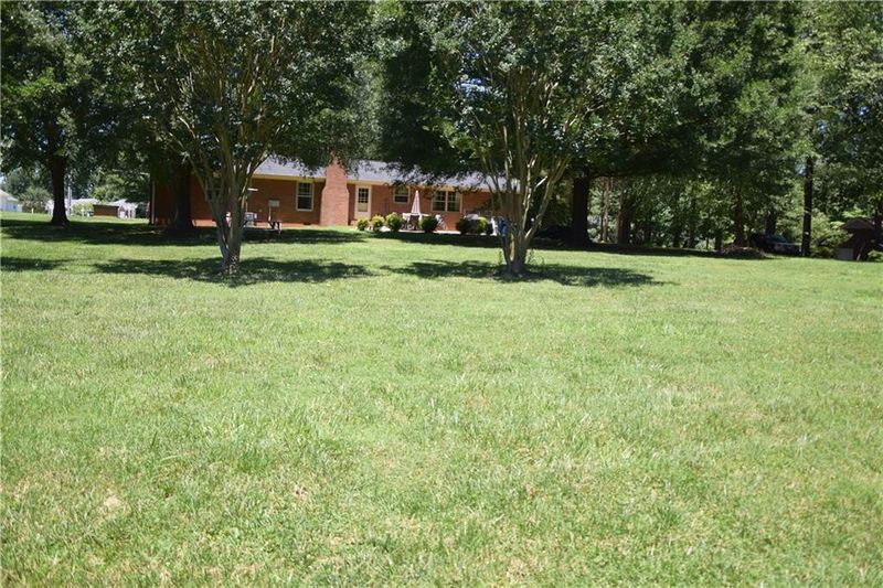 3069 Old Hillsborough Rd, Mebane, NC 27302
