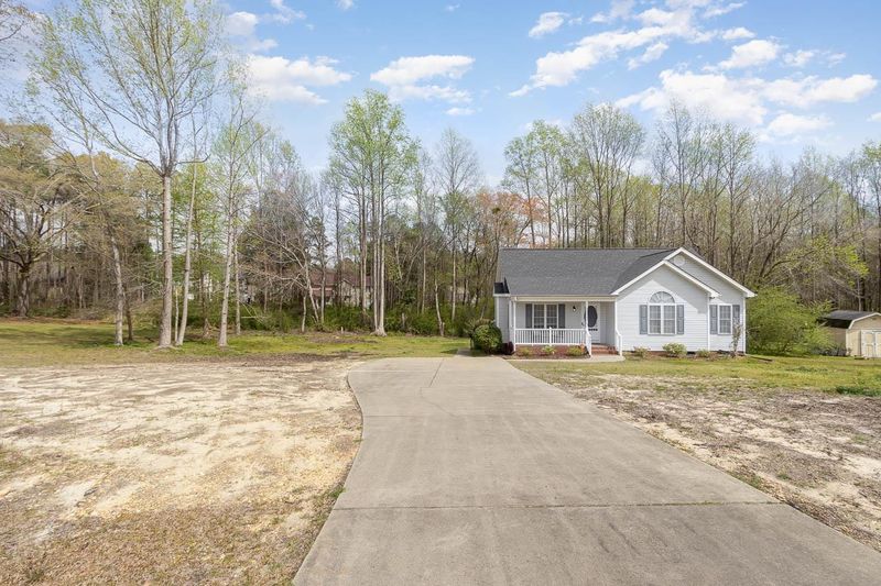 307 Arbor Crest Ln, Lillington, NC 27546