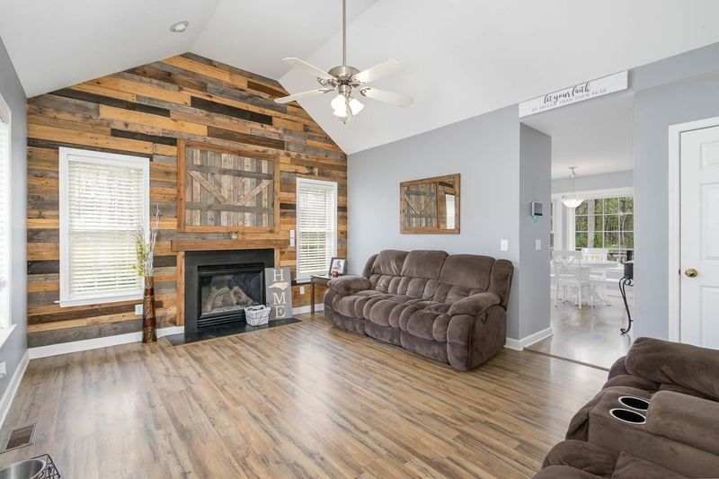 307 Arbor Crest Ln, Lillington, NC 27546