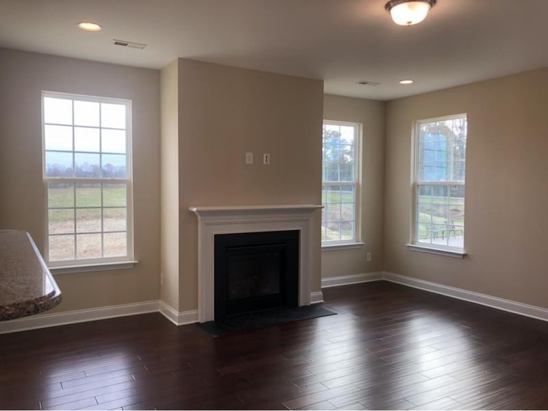 307 Brinkley, Mebane, NC 27302