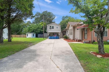 307 Canary St, Dunn, NC 28334