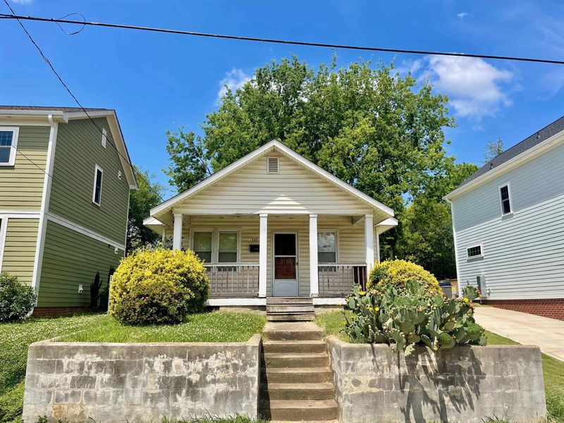 307 N Carver St, Raleigh, NC 27610