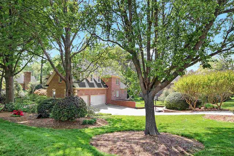 307 Chalon Dr, Cary, NC 27511