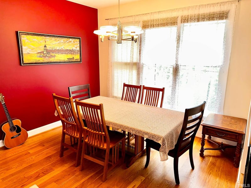 307 Charleston Ln, Chapel Hill, NC 27517