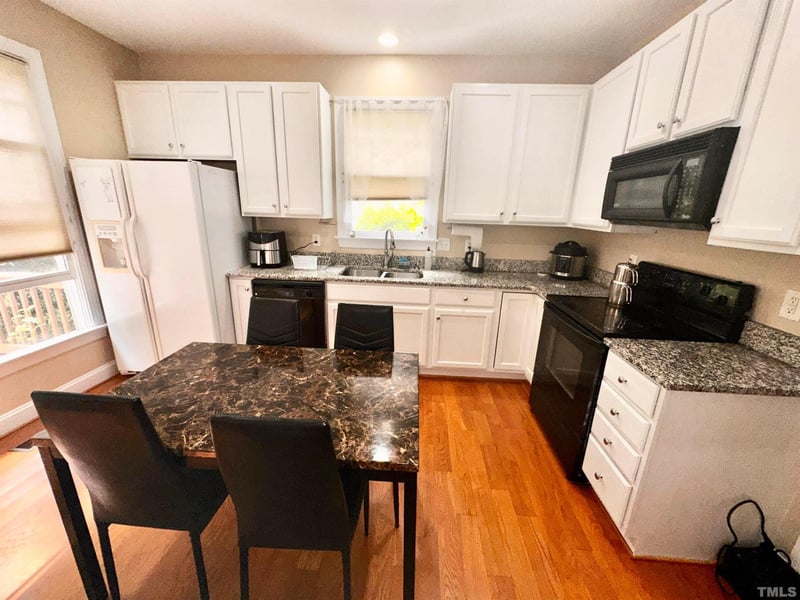307 Charleston Ln, Chapel Hill, NC 27517