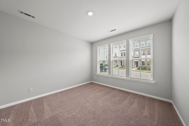 307 Chesapeake Commons St #100, Garner, NC 27529