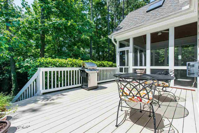 307 Devonhall Ln, Cary, NC 27518
