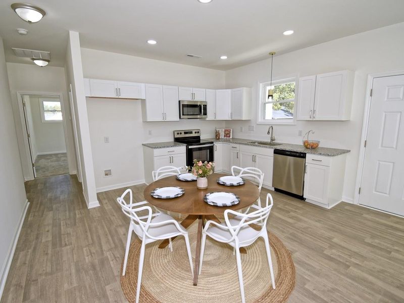 307 N Farmer Dr, Benson, NC 27504