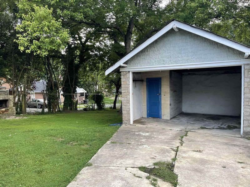 307 E Fifth St, Burlington, NC 27215