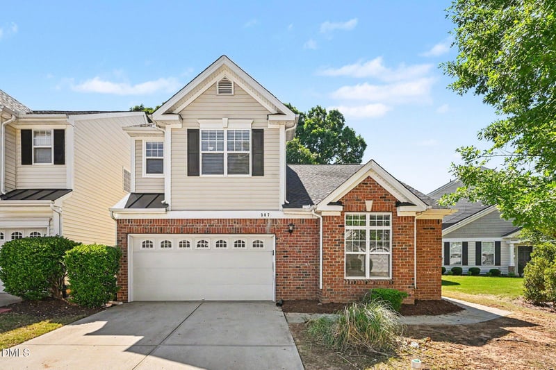 307 Founders Walk Dr, Morrisville, NC 27560