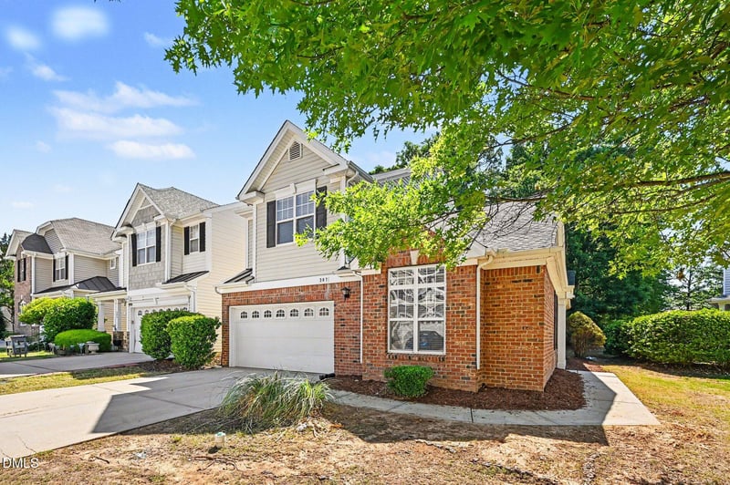 307 Founders Walk Dr, Morrisville, NC 27560
