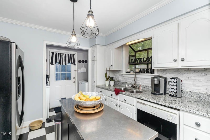 307 Goldleaf Dr, Goldsboro, NC 27534