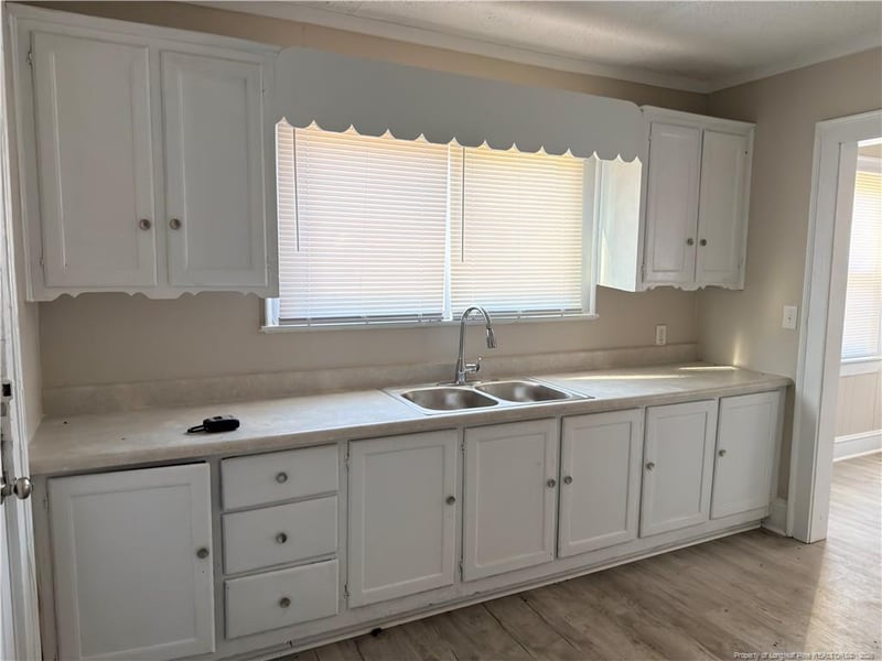 307 Hawthorne Dr, Fayetteville, NC 28301