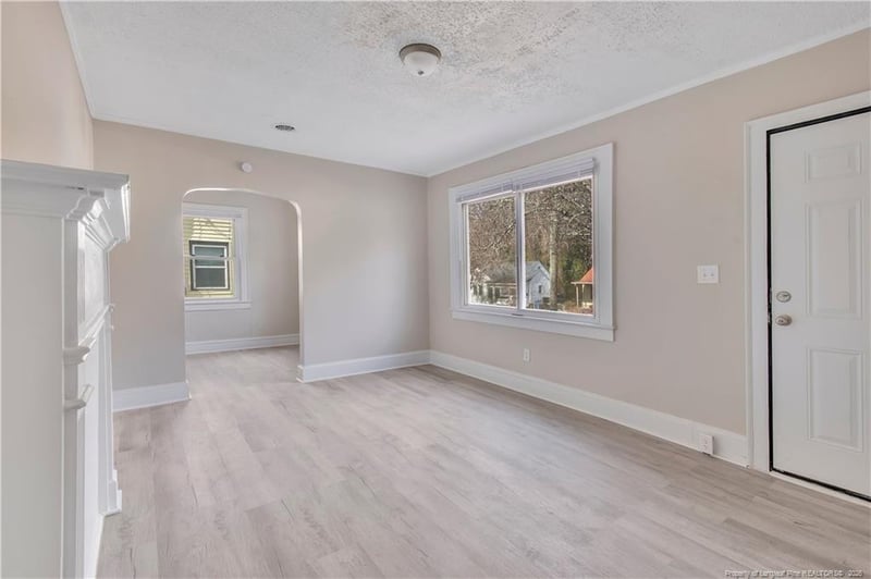307 Hawthorne Rd, Fayetteville, NC 28301