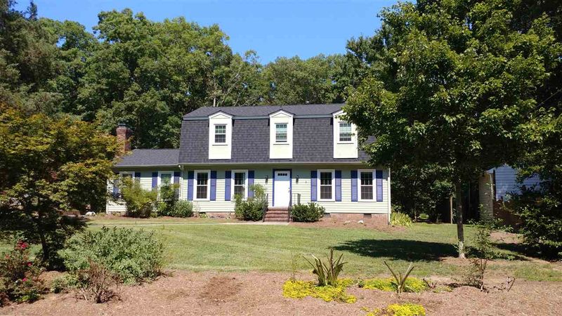 307 Highview Dr, Chapel Hill, NC 27517