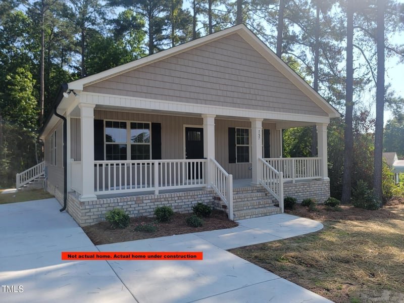307 Holmes St, Benson, NC 27504