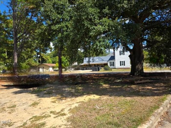 307 Holmes St, Benson, NC 27504