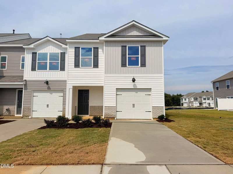 307 Honeycutt Oaks Dr, Angier, NC 27501