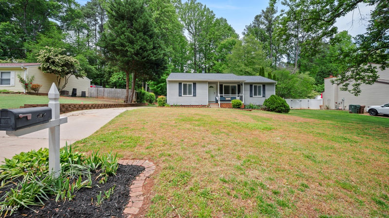 307 Indigo Dr, Cary, NC 27513