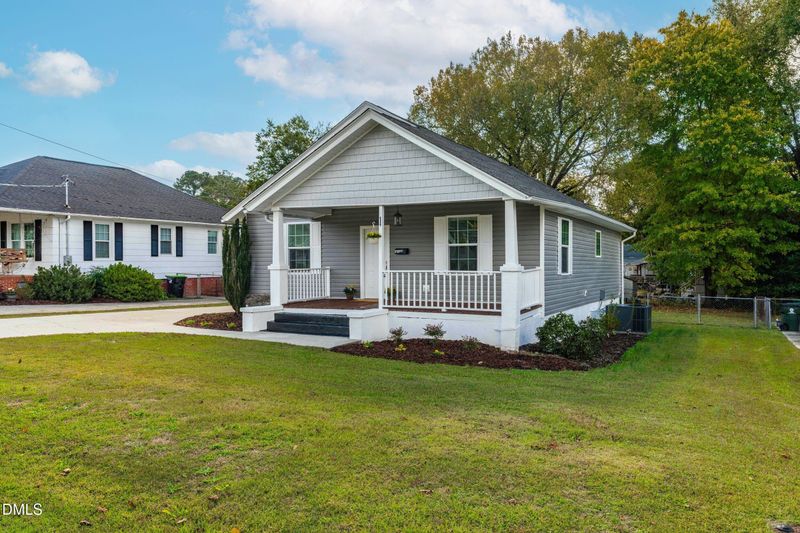 307 E J St, Erwin, NC 28339