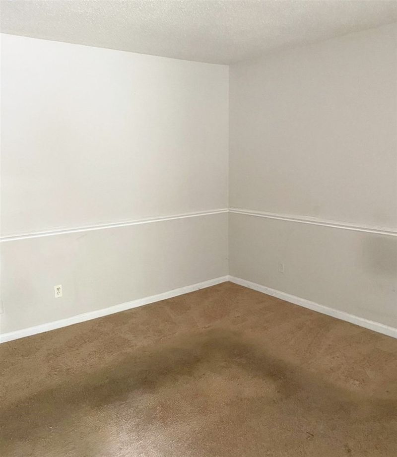 307 Kendall Dr #204, Durham, NC 27703