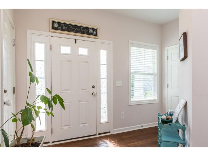 307 Large Oak Ln, Mebane, NC 27302