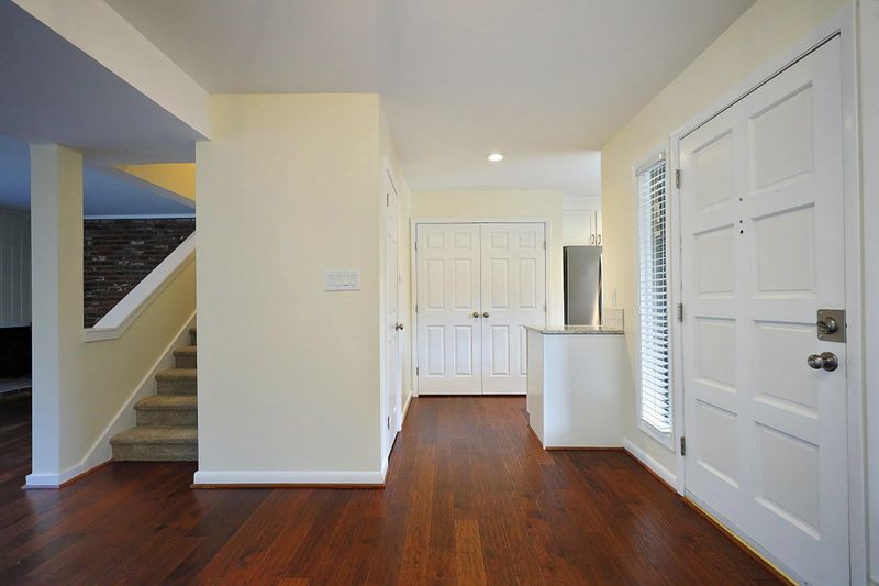 307 Oak Tree Dr #307, Chapel Hill, NC 27517