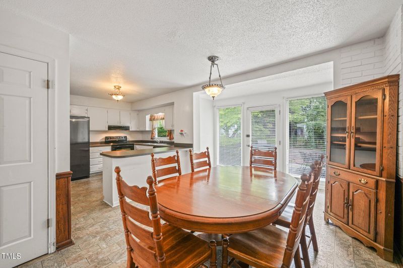 307 Park Ave, Knightdale, NC 27545