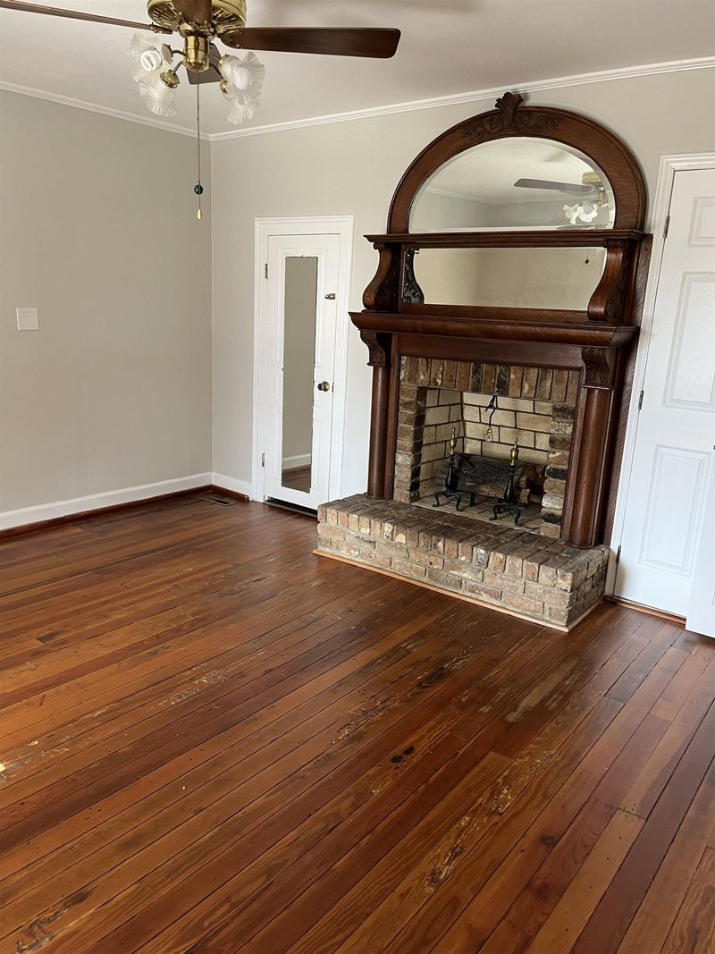 307 E Parrish Dr, Benson, NC 27504