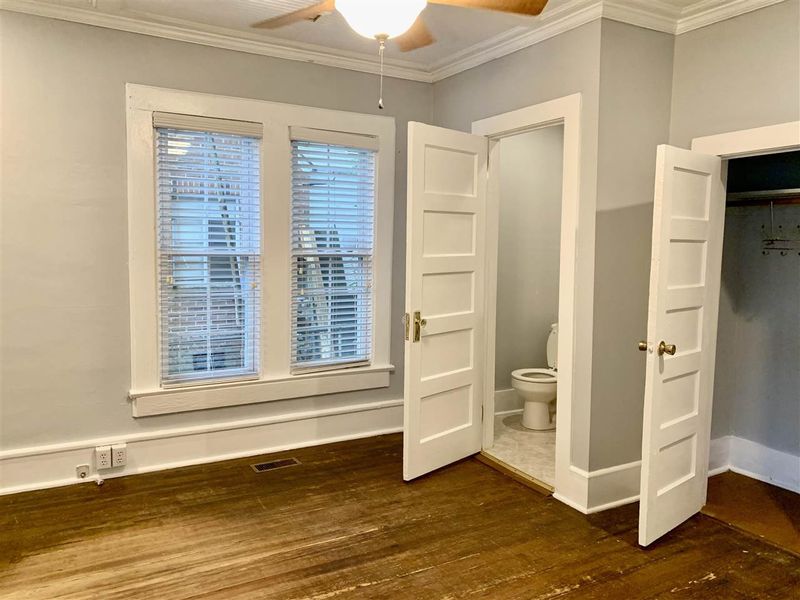 307 N Raiford St, Selma, NC 27576