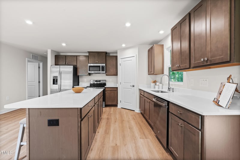 307 Rothbury Ct, Sanford, NC 27330