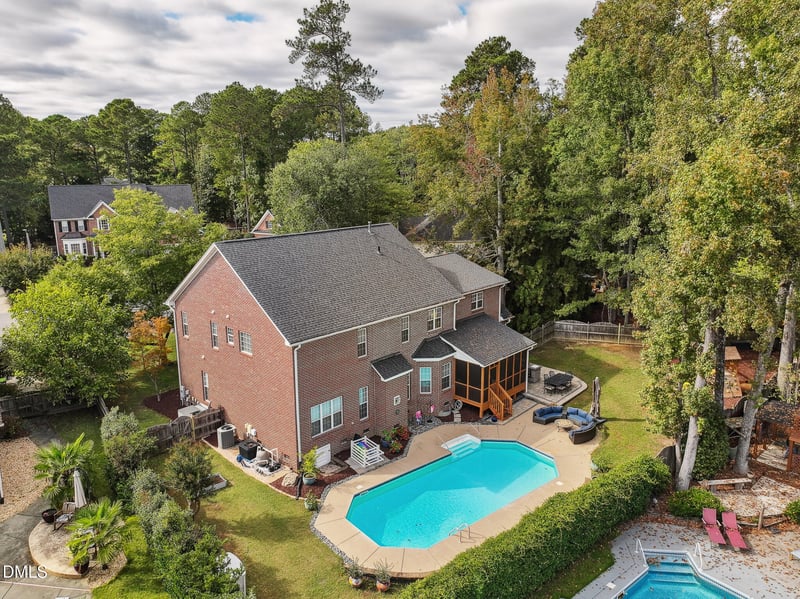 307 Sir Brennan Ct, Apex, NC 27523