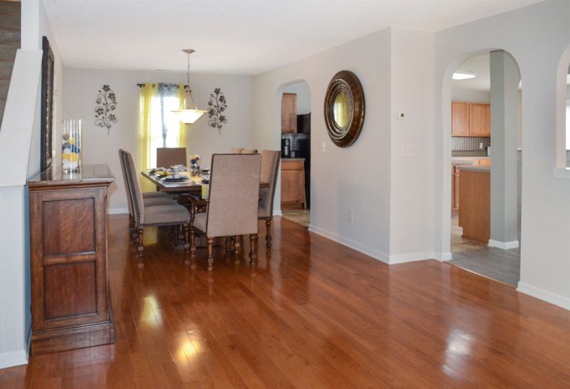 307 Sutton Pl, Mebane, NC 27302