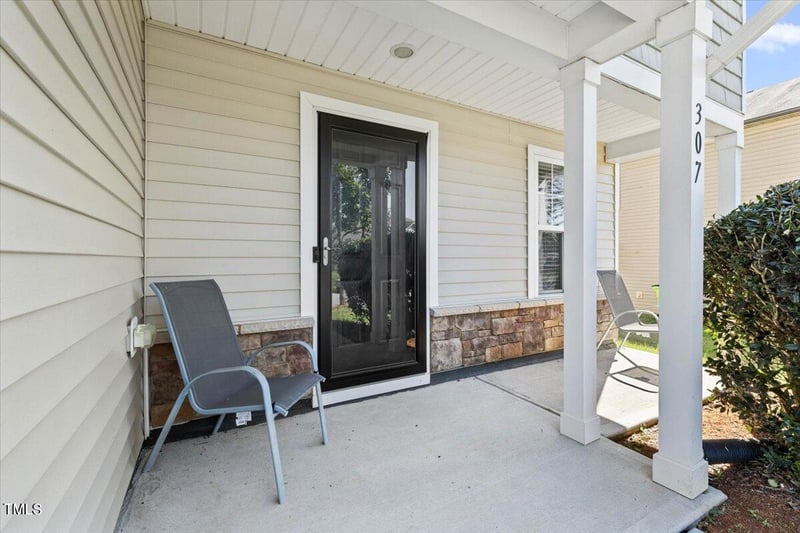 307 Wallington Ct, Mebane, NC 27302