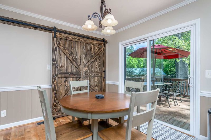 307 Walnut St, Cary, NC 27511