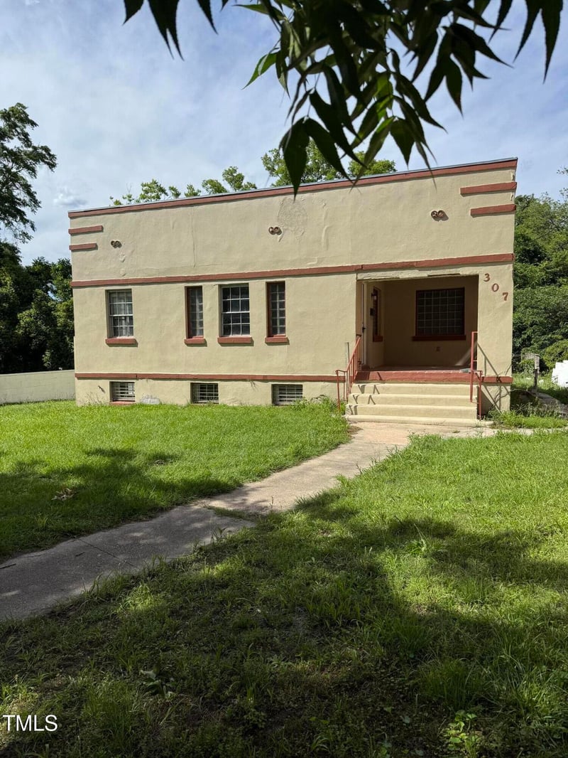 307 Walnut St, Goldsboro, NC 27530